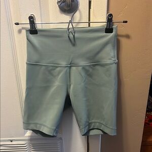 Lululemon 4” bike short